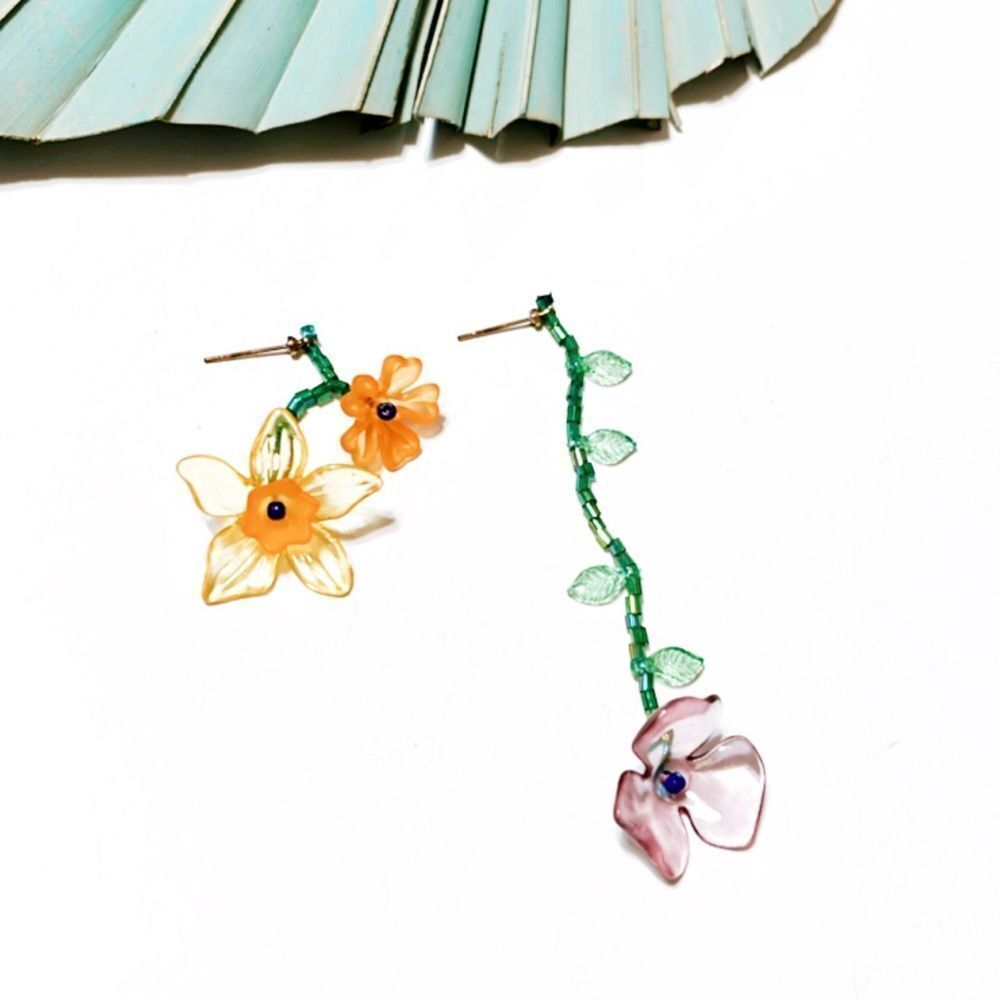 Flower drop earrings #701